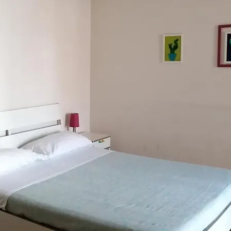 Oda ve Kahvaltı Your In Katanya